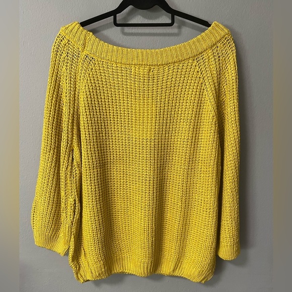 NWT Miracle open knit long mini balloon sleeves mustard sweater. Size S/M - Picture 2 of 7